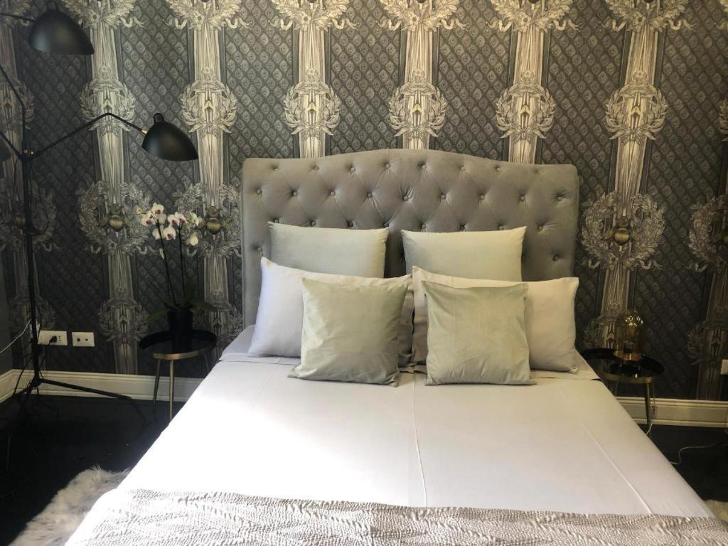 Lippi 42 Single Room's In With Garden Affittacamere